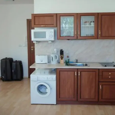 Stella Polaris Apartcomplex Aparthotel 3*