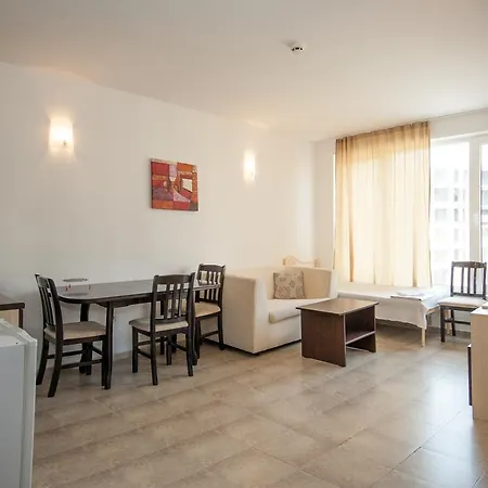 Stella Polaris Apartcomplex 3*